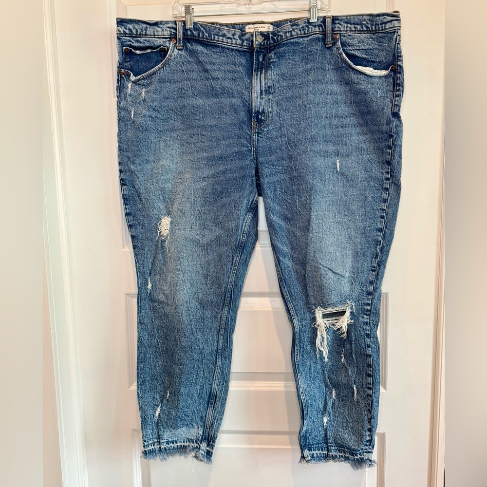 Abercrombie & Fitch the Mom High Rise Dark Indigo Wash Blue Jeans 24L